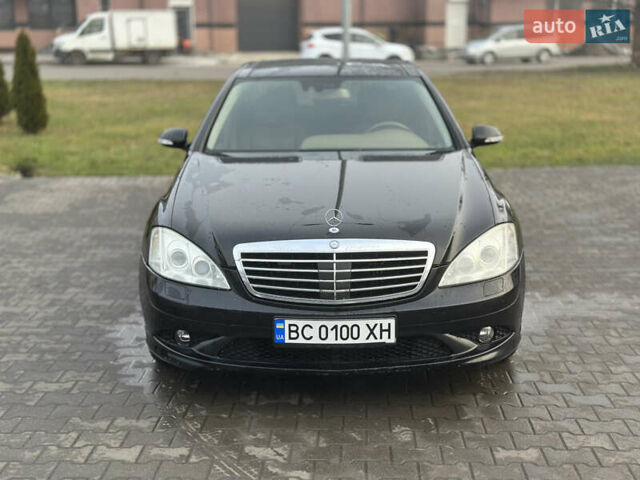 Черный Мерседес С Класс, объемом двигателя 5.46 л и пробегом 280 тыс. км за 8500 $, фото 9 на Automoto.ua