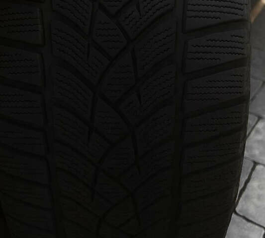 Черный Мерседес С Класс, объемом двигателя 5.5 л и пробегом 220 тыс. км за 12999 $, фото 17 на Automoto.ua