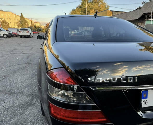 Черный Мерседес С Класс, объемом двигателя 2.99 л и пробегом 300 тыс. км за 10500 $, фото 3 на Automoto.ua