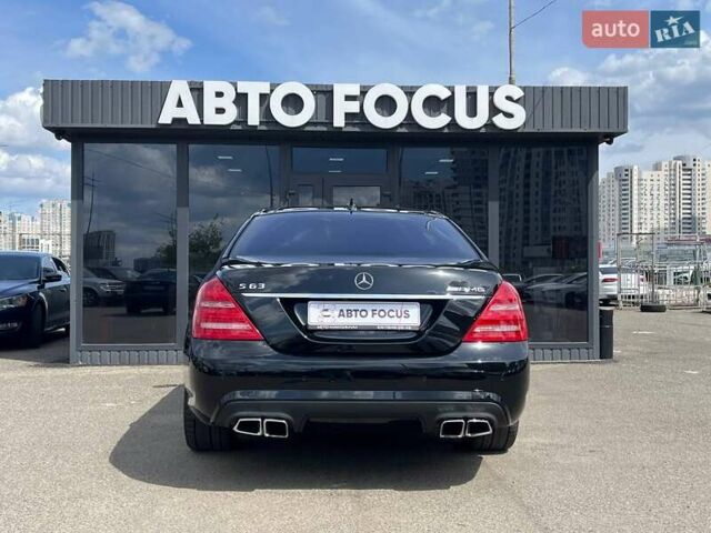 Черный Мерседес С Класс, объемом двигателя 6.21 л и пробегом 150 тыс. км за 16990 $, фото 6 на Automoto.ua