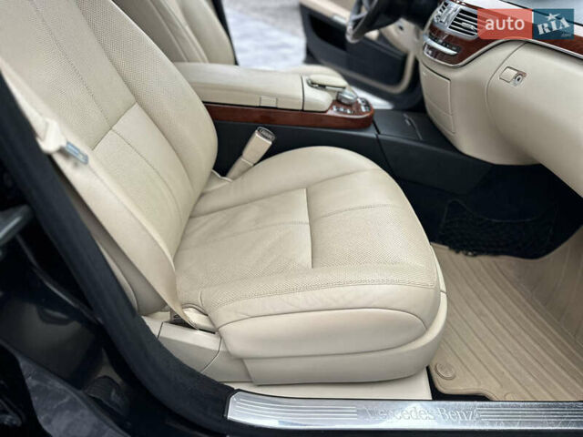 Чорний Мерседес С Клас, об'ємом двигуна 3.5 л та пробігом 220 тис. км за 10800 $, фото 26 на Automoto.ua