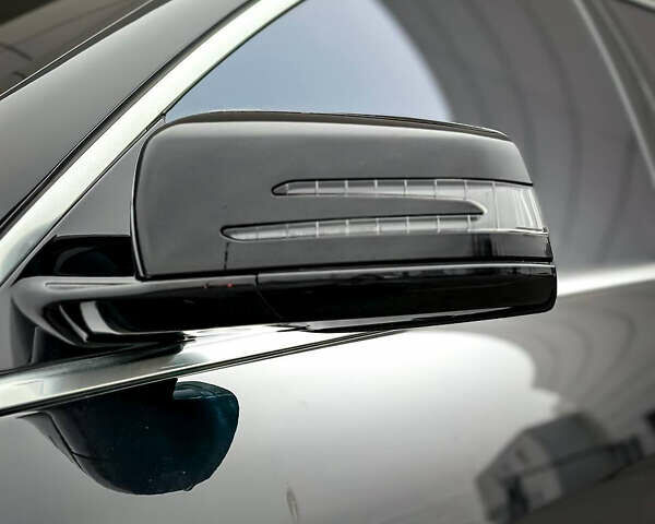 Черный Мерседес С Класс, объемом двигателя 6.3 л и пробегом 91 тыс. км за 25000 $, фото 5 на Automoto.ua