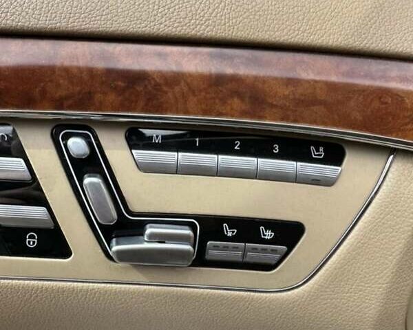 Черный Мерседес С Класс, объемом двигателя 2.99 л и пробегом 227 тыс. км за 16400 $, фото 16 на Automoto.ua