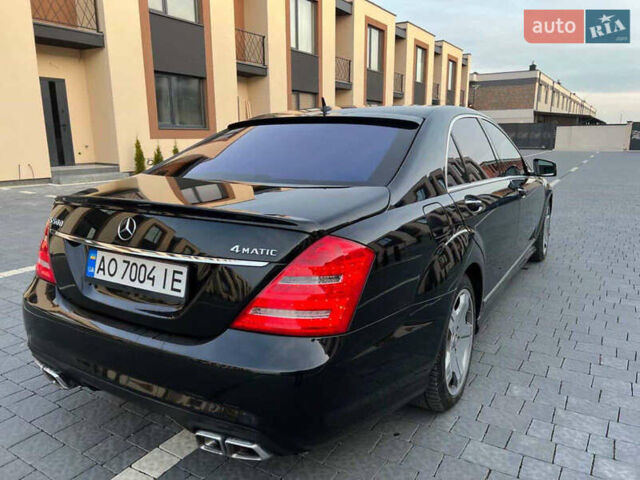 Черный Мерседес С Класс, объемом двигателя 5.5 л и пробегом 220 тыс. км за 12999 $, фото 2 на Automoto.ua