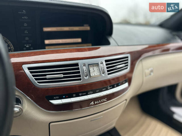 Чорний Мерседес С Клас, об'ємом двигуна 3.5 л та пробігом 220 тис. км за 10800 $, фото 38 на Automoto.ua