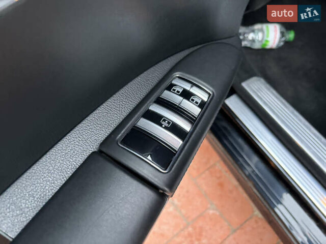 Чорний Мерседес С Клас, об'ємом двигуна 0 л та пробігом 364 тис. км за 11000 $, фото 20 на Automoto.ua