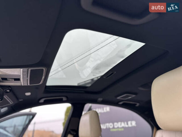 Чорний Мерседес С Клас, об'ємом двигуна 3.5 л та пробігом 220 тис. км за 10800 $, фото 46 на Automoto.ua