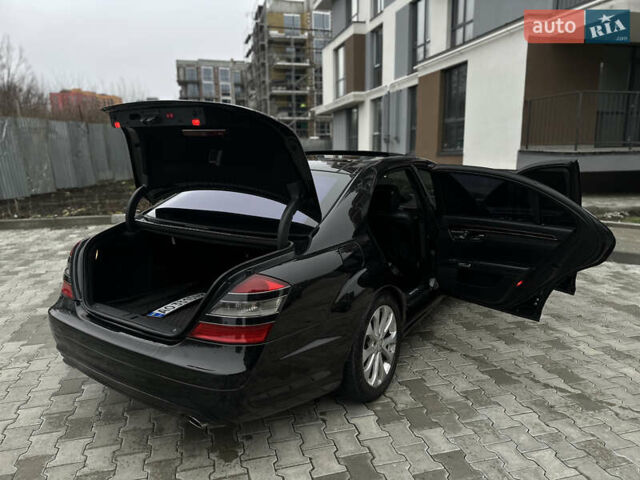 Черный Мерседес С Класс, объемом двигателя 5.46 л и пробегом 270 тыс. км за 8700 $, фото 29 на Automoto.ua