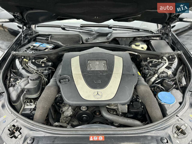 Чорний Мерседес С Клас, об'ємом двигуна 3.5 л та пробігом 220 тис. км за 10800 $, фото 42 на Automoto.ua