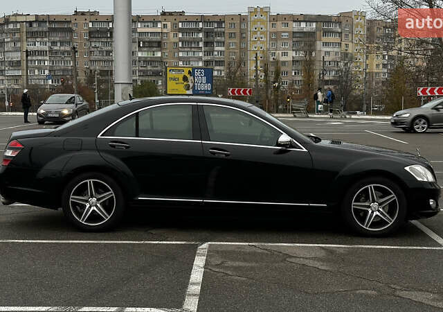 Черный Мерседес С Класс, объемом двигателя 2.99 л и пробегом 208 тыс. км за 14000 $, фото 7 на Automoto.ua