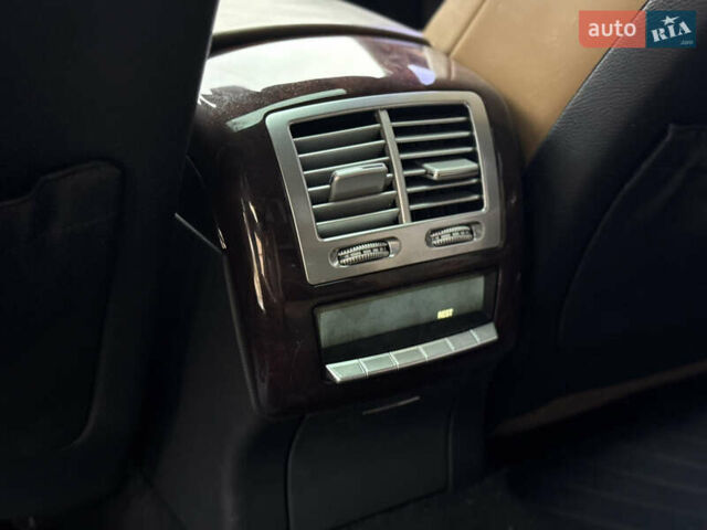 Чорний Мерседес С Клас, об'ємом двигуна 5.5 л та пробігом 288 тис. км за 10950 $, фото 27 на Automoto.ua