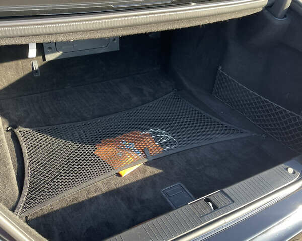 Чорний Мерседес С Клас, об'ємом двигуна 5.5 л та пробігом 157 тис. км за 15900 $, фото 49 на Automoto.ua