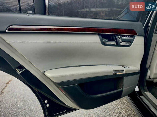 Чорний Мерседес С Клас, об'ємом двигуна 5.46 л та пробігом 160 тис. км за 9990 $, фото 20 на Automoto.ua