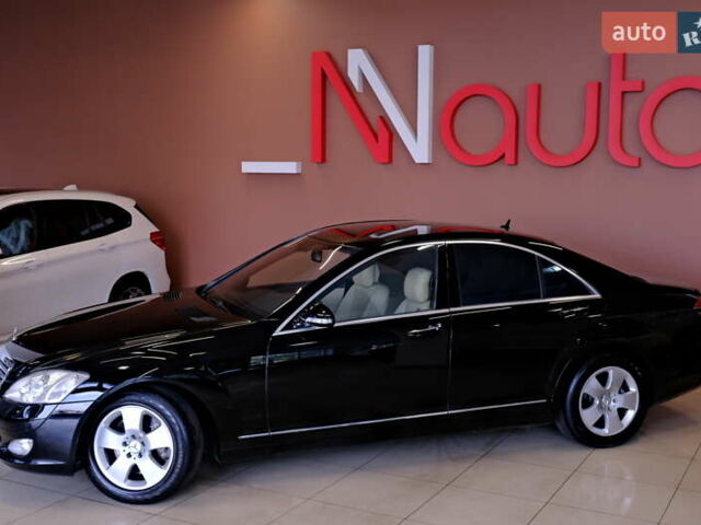 Чорний Мерседес С Клас, об'ємом двигуна 4.7 л та пробігом 218 тис. км за 8900 $, фото 19 на Automoto.ua