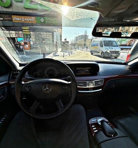 Черный Мерседес С Класс, объемом двигателя 2.99 л и пробегом 211 тыс. км за 11900 $, фото 1 на Automoto.ua