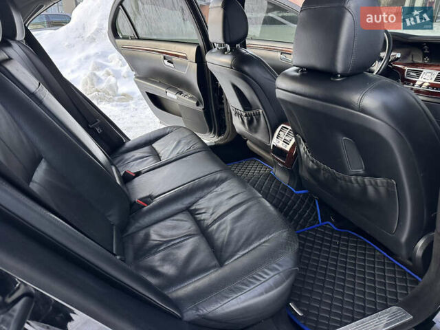 Черный Мерседес С Класс, объемом двигателя 5.5 л и пробегом 299 тыс. км за 10999 $, фото 89 на Automoto.ua