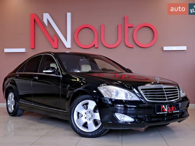Чорний Мерседес С Клас, об'ємом двигуна 4.7 л та пробігом 218 тис. км за 8900 $, фото 13 на Automoto.ua