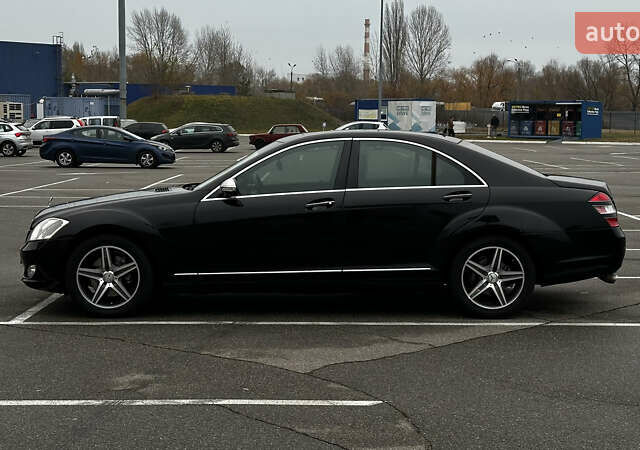 Черный Мерседес С Класс, объемом двигателя 2.99 л и пробегом 208 тыс. км за 12500 $, фото 4 на Automoto.ua