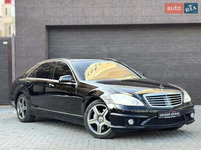 Черный Мерседес С Класс, объемом двигателя 5.46 л и пробегом 233 тыс. км за 15499 $, фото 2 на Automoto.ua
