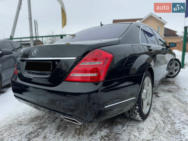 Чорний Мерседес С Клас, об'ємом двигуна 4.7 л та пробігом 202 тис. км за 10999 $, фото 4 на Automoto.ua