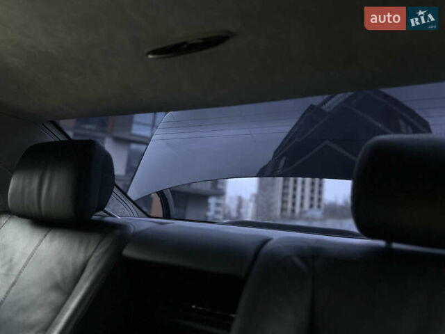 Черный Мерседес С Класс, объемом двигателя 5.46 л и пробегом 270 тыс. км за 8700 $, фото 25 на Automoto.ua