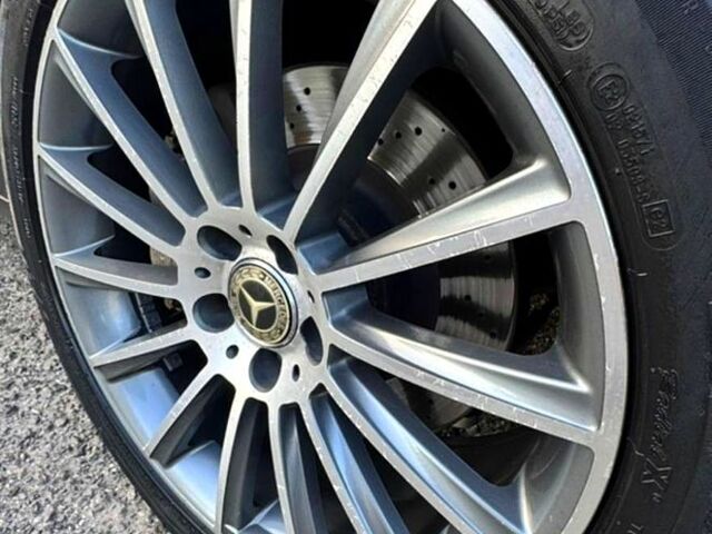 Черный Мерседес С Класс, объемом двигателя 3 л и пробегом 300 тыс. км за 10200 $, фото 6 на Automoto.ua