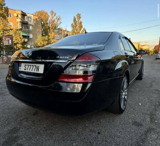 Черный Мерседес С Класс, объемом двигателя 2.99 л и пробегом 300 тыс. км за 10200 $, фото 5 на Automoto.ua