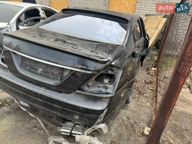 Чорний Мерседес С Клас, об'ємом двигуна 5.46 л та пробігом 250 тис. км за 3550 $, фото 7 на Automoto.ua