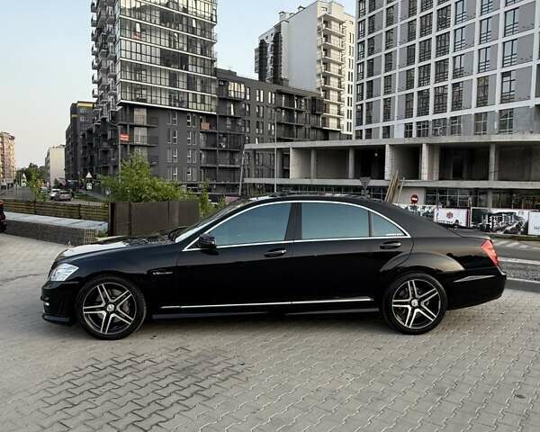 Мерседес С Класс 2007 в Киеве на Automoto.ua Черный Мерседес С Класс, объемом двигателя 5.5 л и пробегом 251 тыс. км за 14500 $, фото 3 на Automoto.ua