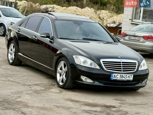 Мерседес С Класс 2007 в Ровно на Automoto.ua Черный Мерседес С Класс, объемом двигателя 5.5 л и пробегом 323 тыс. км за 8999 $, фото 9 на Automoto.ua