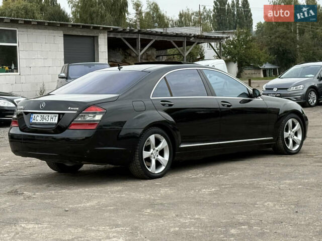 Мерседес С Класс 2007 в Ровно на Automoto.ua Черный Мерседес С Класс, объемом двигателя 5.5 л и пробегом 323 тыс. км за 8999 $, фото 16 на Automoto.ua