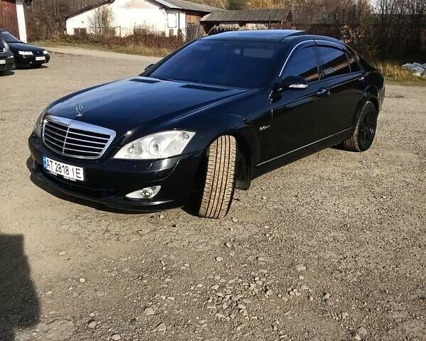 Черный Мерседес С Класс, объемом двигателя 5.5 л и пробегом 205 тыс. км за 12500 $, фото 7 на Automoto.ua