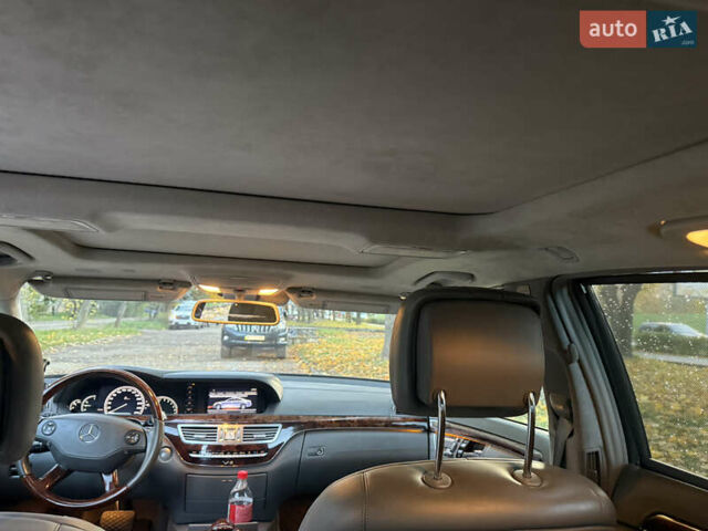Чорний Мерседес С Клас, об'ємом двигуна 5.5 л та пробігом 155 тис. км за 16800 $, фото 22 на Automoto.ua