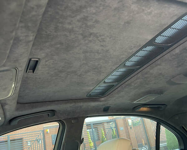 Чорний Мерседес С Клас, об'ємом двигуна 5.5 л та пробігом 157 тис. км за 15900 $, фото 3 на Automoto.ua