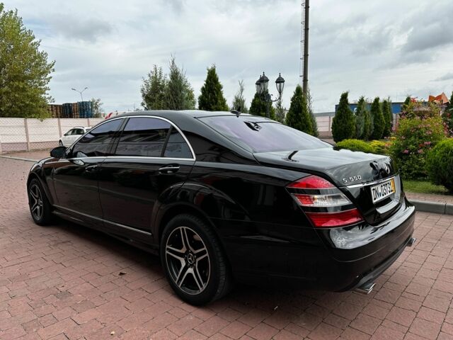 Черный Мерседес С Класс, объемом двигателя 5.5 л и пробегом 330 тыс. км за 10000 $, фото 5 на Automoto.ua