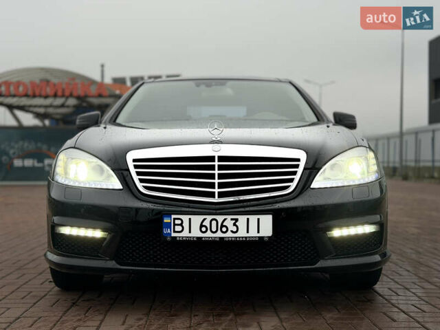 Черный Мерседес С Класс, объемом двигателя 5.46 л и пробегом 295 тыс. км за 13200 $, фото 1 на Automoto.ua