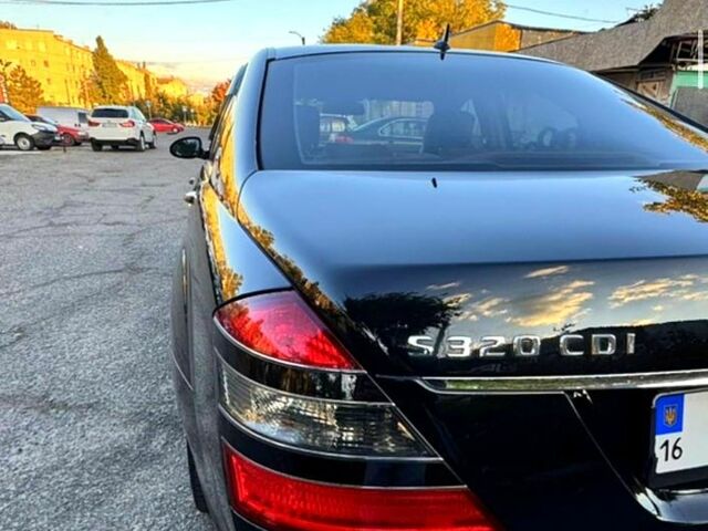 Черный Мерседес С Класс, объемом двигателя 3 л и пробегом 300 тыс. км за 10200 $, фото 4 на Automoto.ua