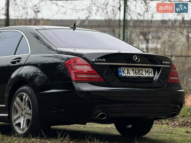 Чорний Мерседес С Клас, об'ємом двигуна 5.5 л та пробігом 288 тис. км за 10950 $, фото 8 на Automoto.ua