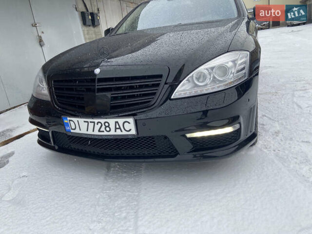Черный Мерседес С Класс, объемом двигателя 5.46 л и пробегом 238 тыс. км за 13900 $, фото 4 на Automoto.ua
