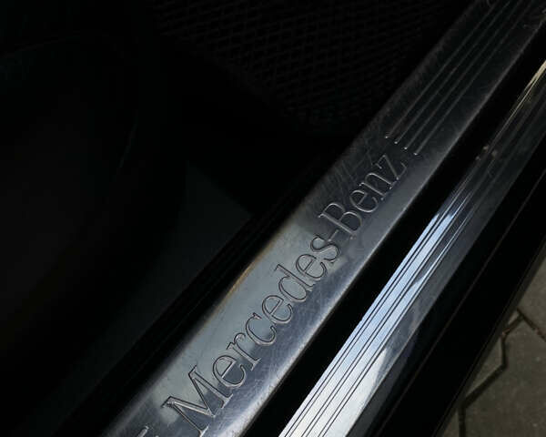 Чорний Мерседес С Клас, об'ємом двигуна 5.5 л та пробігом 303 тис. км за 10400 $, фото 28 на Automoto.ua