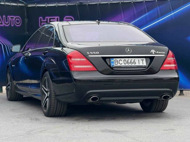 Черный Мерседес С Класс, объемом двигателя 5.5 л и пробегом 265 тыс. км за 10499 $, фото 6 на Automoto.ua