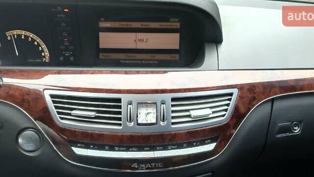 Чорний Мерседес С Клас, об'ємом двигуна 5.5 л та пробігом 198 тис. км за 12000 $, фото 11 на Automoto.ua