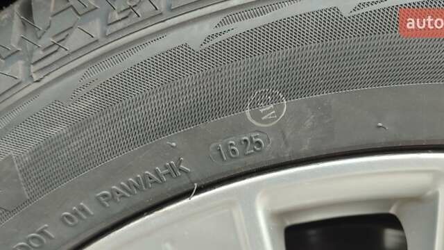 Чорний Мерседес С Клас, об'ємом двигуна 5.5 л та пробігом 198 тис. км за 12000 $, фото 20 на Automoto.ua