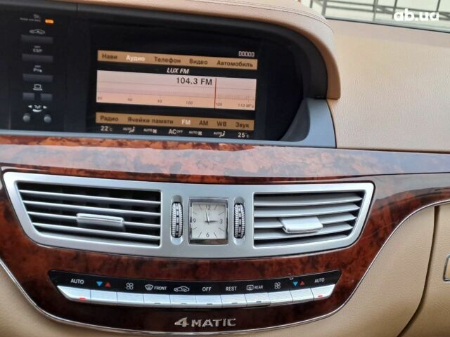 Черный Мерседес С Класс, объемом двигателя 5.5 л и пробегом 261 тыс. км за 10490 $, фото 10 на Automoto.ua