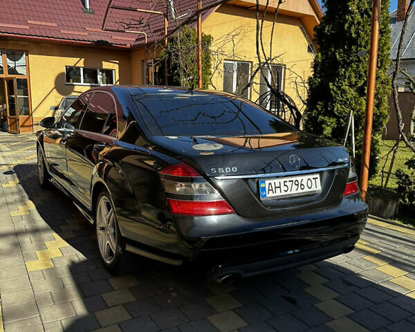 Черный Мерседес С Класс, объемом двигателя 5.46 л и пробегом 167 тыс. км за 10500 $, фото 3 на Automoto.ua