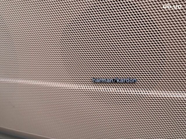 Черный Мерседес С Класс, объемом двигателя 5.5 л и пробегом 261 тыс. км за 10490 $, фото 19 на Automoto.ua