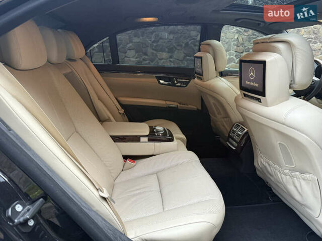 Чорний Мерседес С Клас, об'ємом двигуна 5.5 л та пробігом 243 тис. км за 12999 $, фото 28 на Automoto.ua
