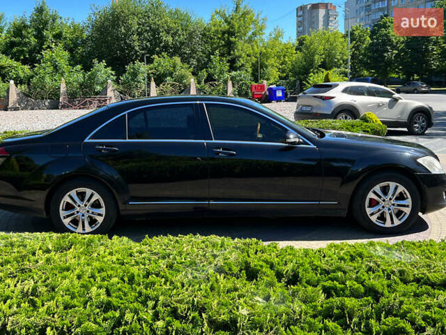 Черный Мерседес С Класс, объемом двигателя 3.5 л и пробегом 315 тыс. км за 10600 $, фото 7 на Automoto.ua