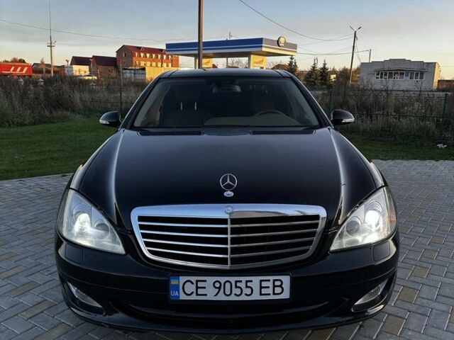 Мерседес С Класс 2008 в Гайсине на Automoto.ua Черный Мерседес С Класс, объемом двигателя 5.5 л и пробегом 221 тыс. км за 9300 $, фото 2 на Automoto.ua