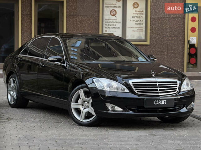 Черный Мерседес С Класс, объемом двигателя 5.5 л и пробегом 290 тыс. км за 10000 $, фото 7 на Automoto.ua